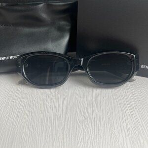 NWT GENTLE MONSTER Cat-eye Sunglasses in Black Acetate  Cat-eye Sunglasses in Bl